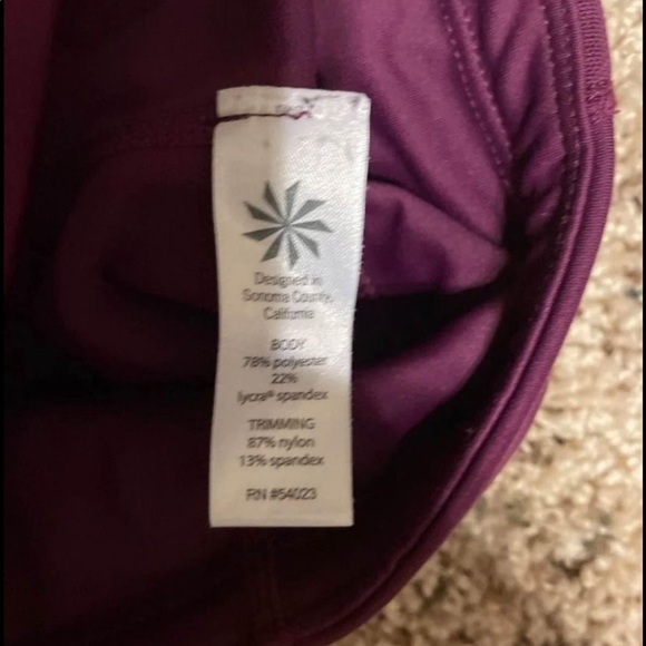 Women’s athleta cropped leggings small - Picture 4 of 5